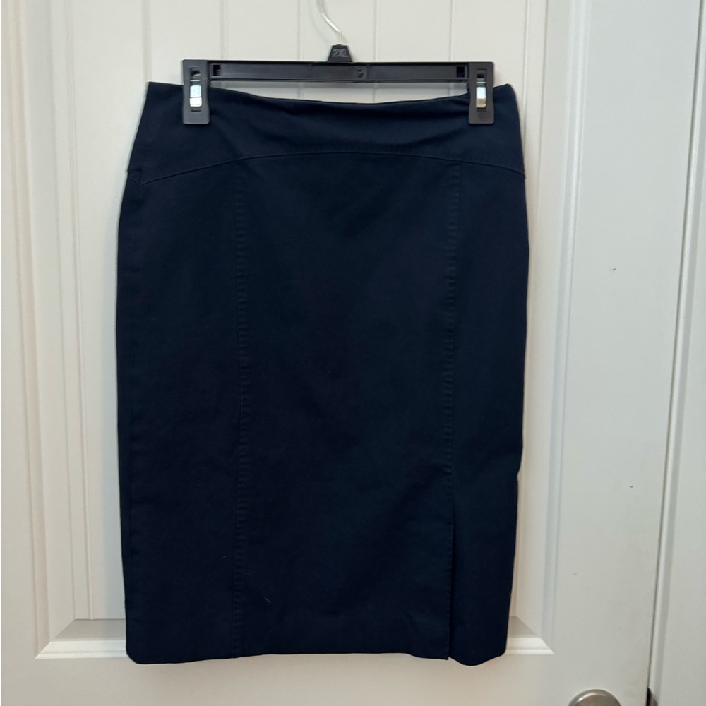 Banana Republic Dark Blue Pencil Skirt women’s size 2 - D